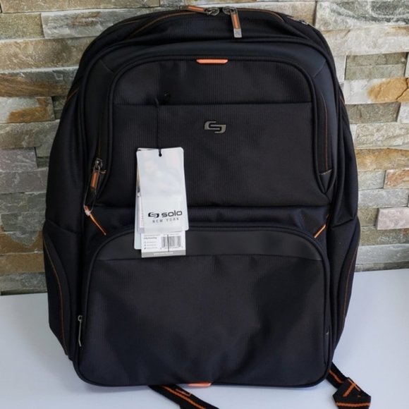 Solo Urban Backpack For 17.3" Notebook - Picture 3 of 8